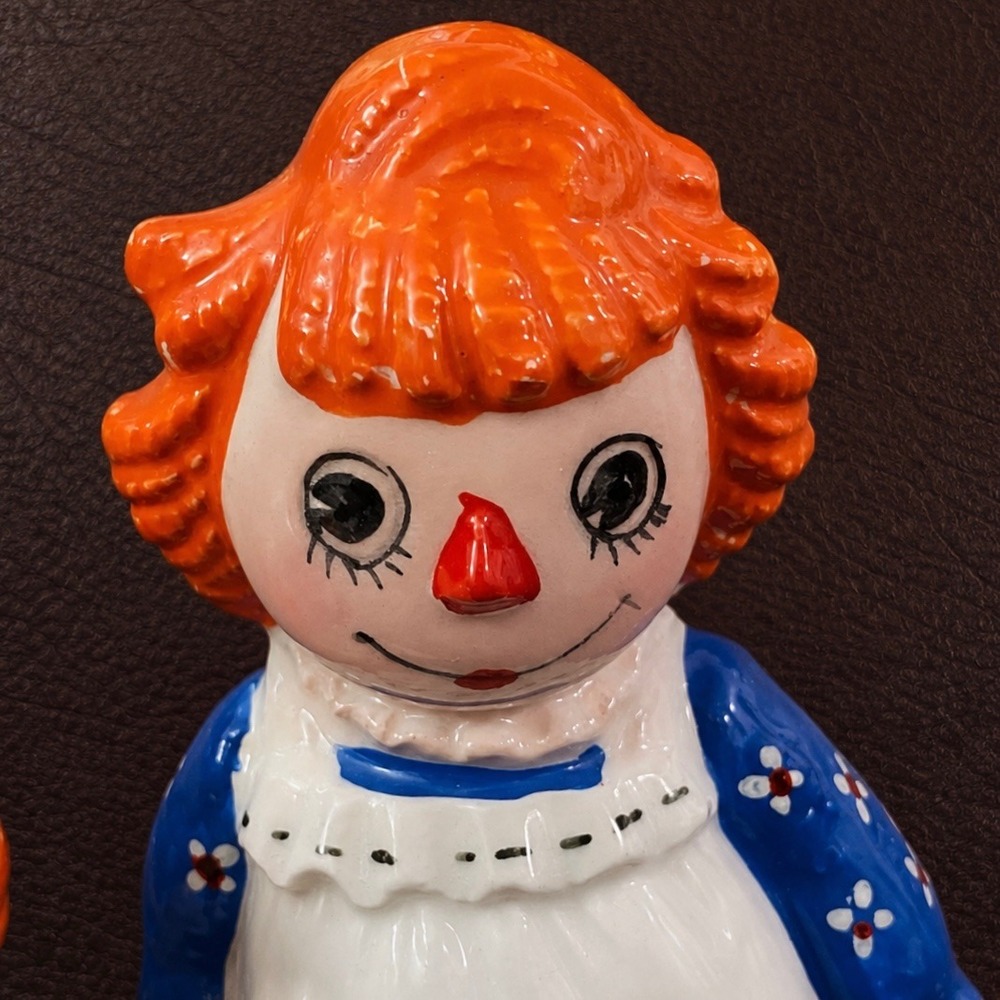 Vintage 1974 Schmid Raggedy Ann and Andy Revolving Music Box Ceramic Figurine - Picture 4 of 11